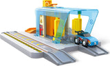 Hape: Vehicles Repair & Wash Station