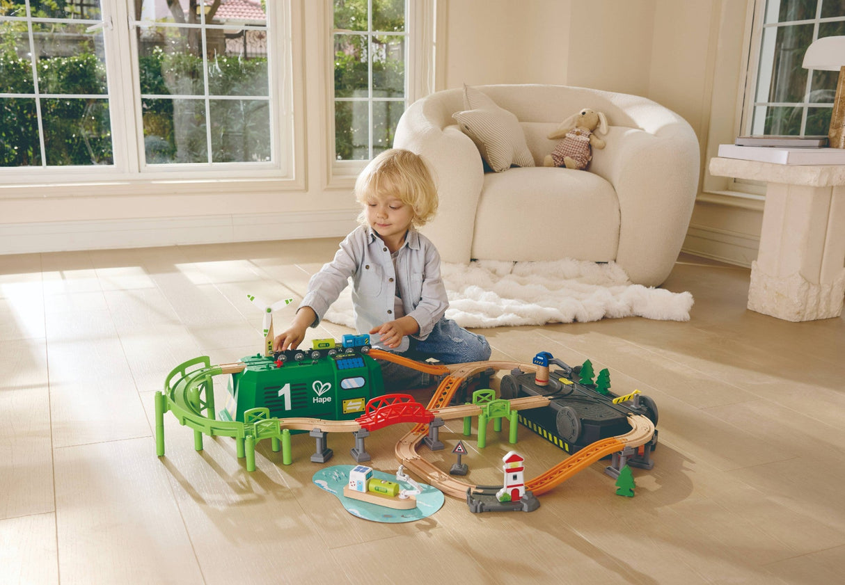 Hape: Train Bucket Set