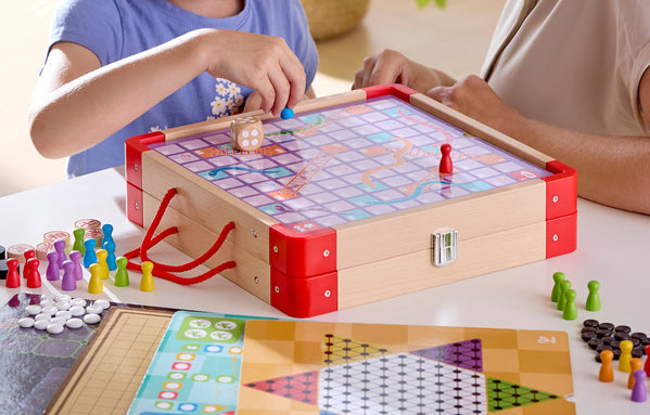 Hape: 22 Classic Games Collection