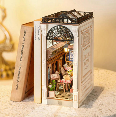 Rolife: Arcade Dating Book Nook DIY Miniature Puzzle