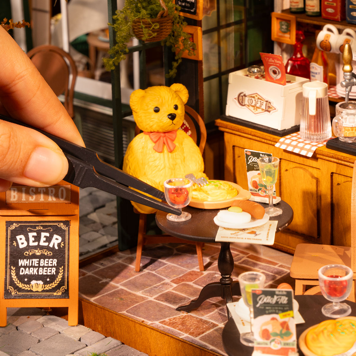 Rolife: Tipsy Restaurant DIY Miniature Puzzle