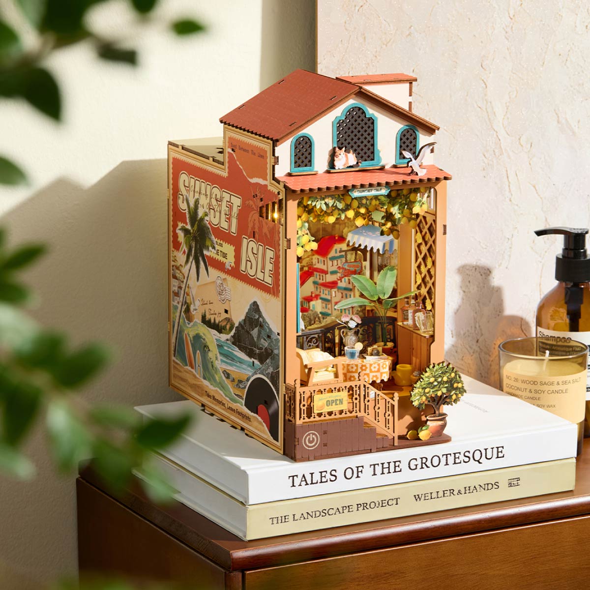 Rolife: Sunset Isle Book Nook DIY Miniature Puzzle