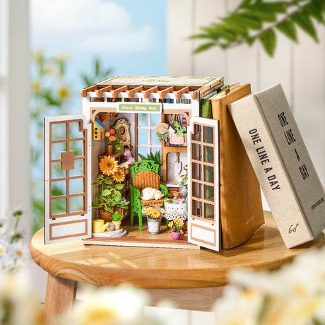 Rolife: Secret Bloomy Nook Book Nook DIY Miniature Puzzle