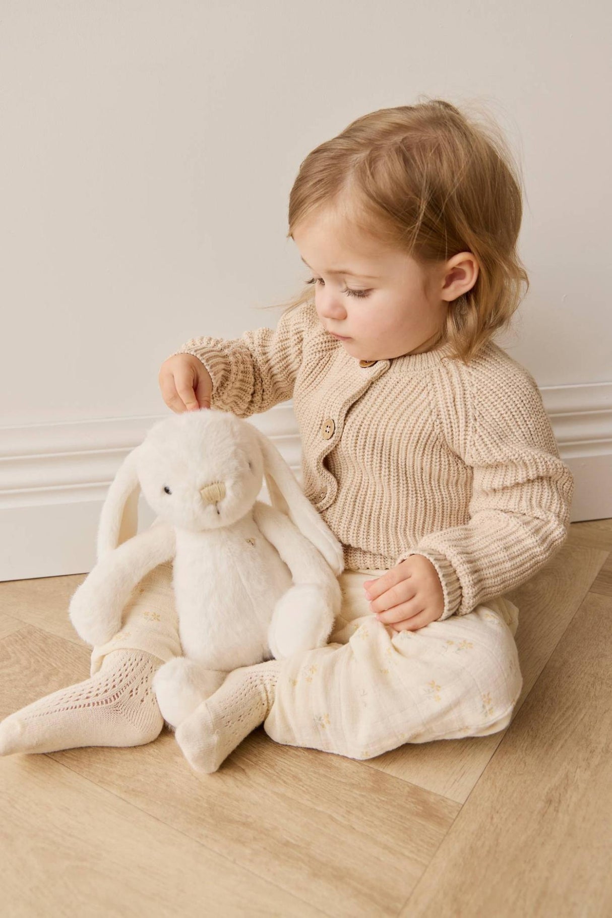Snuggle Bunnies - Penelope - Marshmallow 30cm