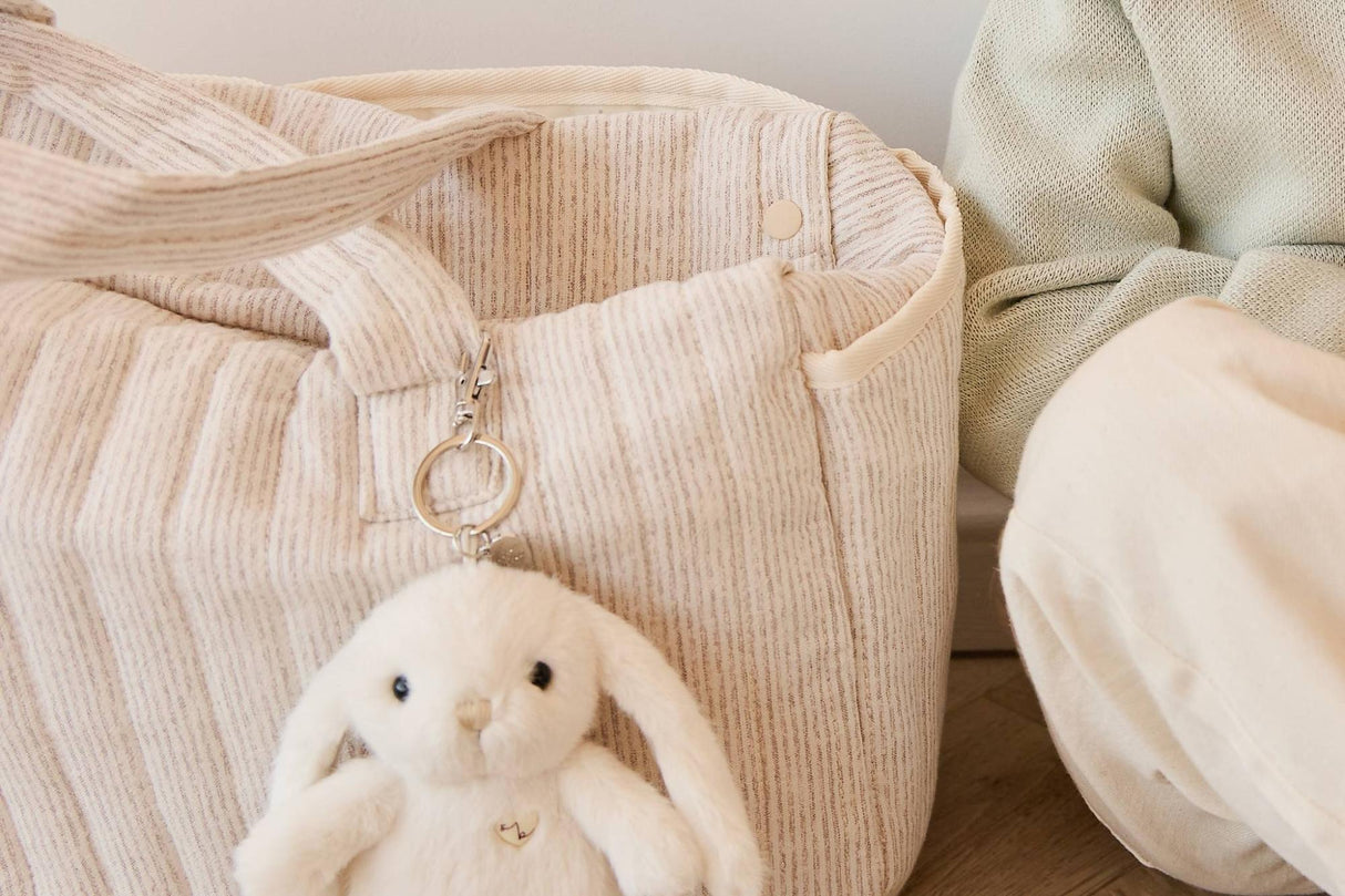 Snuggle Bunnies - Penelope Key Charm - Marshmallow 15cm