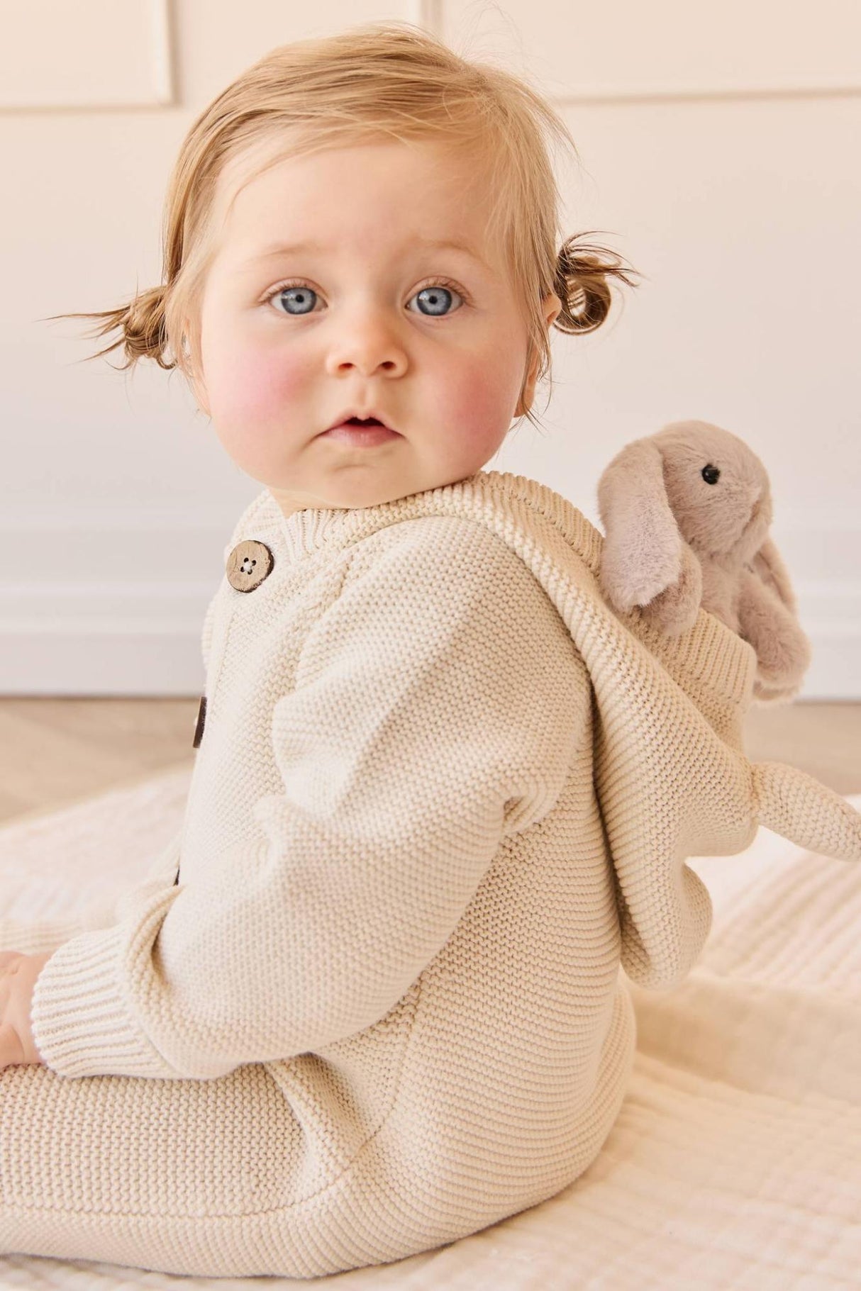 Snuggle Bunnies - Little Penelope - Beige 15cm