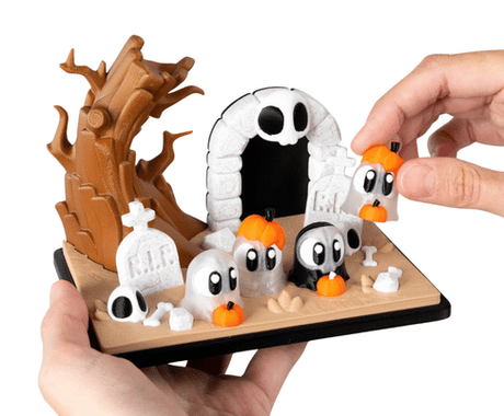 Turtle Creations: Ghost Graveyard Halloween Limited Edition - Graveyard & 4 Ghosts