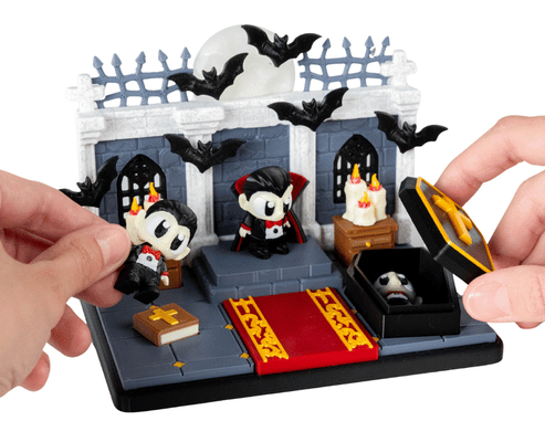 Turtle Creations: Vampire Castle Halloween Limited Edition - Castle & 3 Vampires