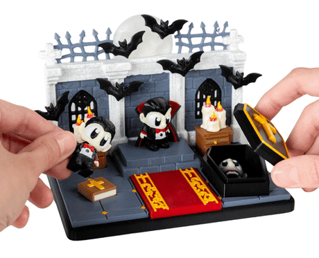 Turtle Creations: Vampire Castle Halloween Limited Edition - Castle & 3 Vampires